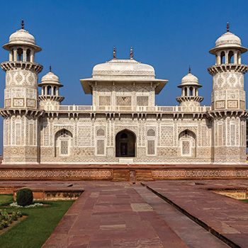 Golden Triangle with Rajasthan and Kerala – 18 Days