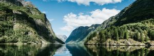 Norwegian Fjord Landscape – Scenic Mountains and Crystal Clear Waters