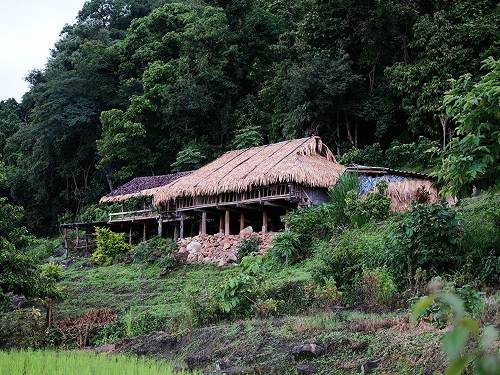 Mawlynnong Village